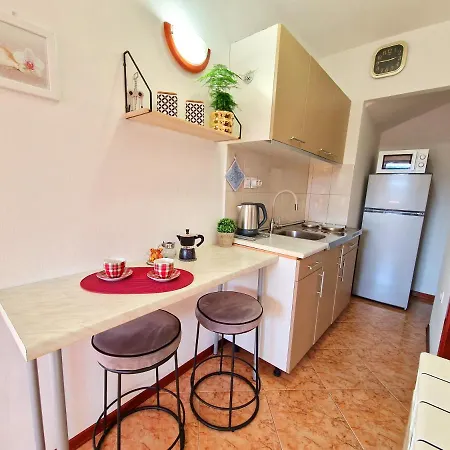 Apartmani Antonija Vozilici Extérieur photo