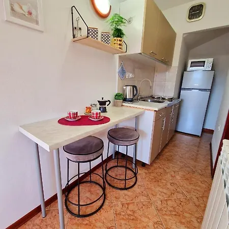 Apartmani Antonija Vozilici Extérieur photo